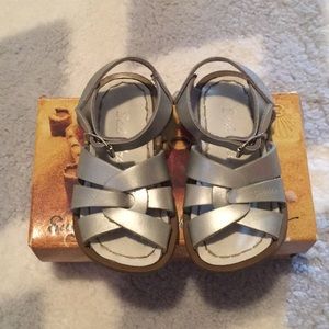 EUC silver Saltwater Sandals, size 5.